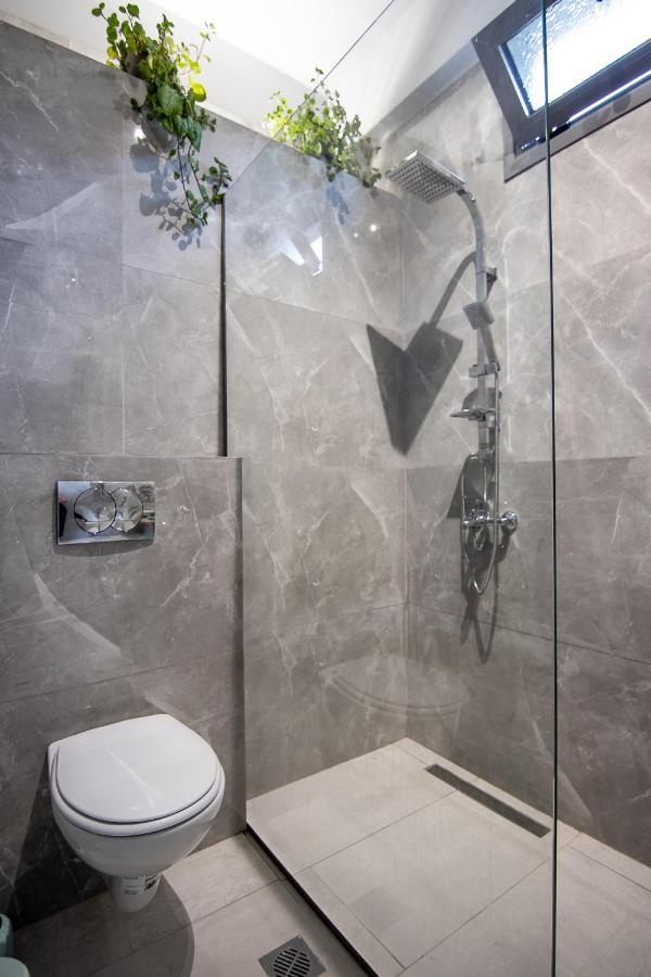 Georgianna'S Suite With Private Pool , 'Blank Suite' Charokopio Extérieur photo